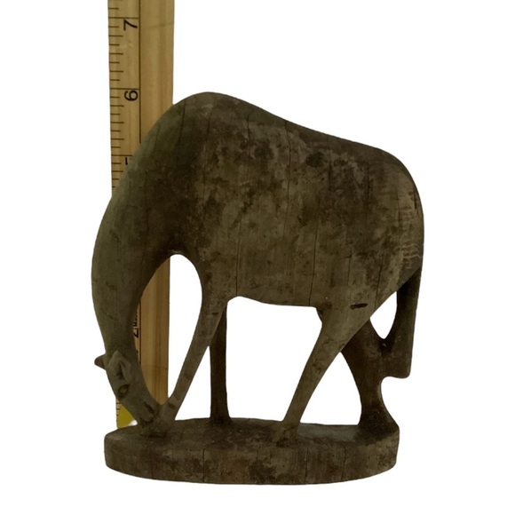 Vintage Hand-Carved Wooden Antelope Figurines – Set of 2 - Picture 5 of 12